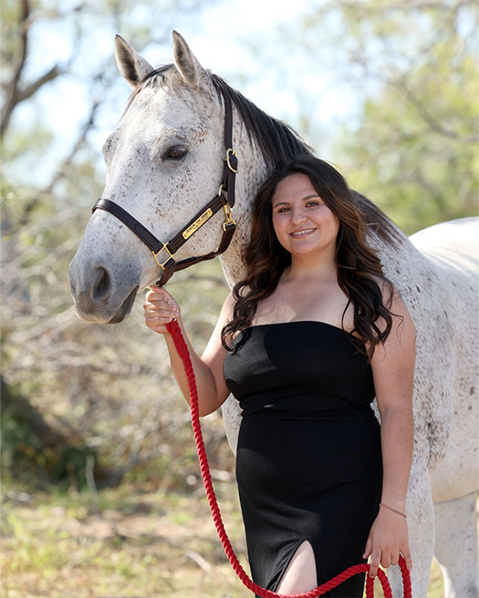 HI! My name is Paulina.